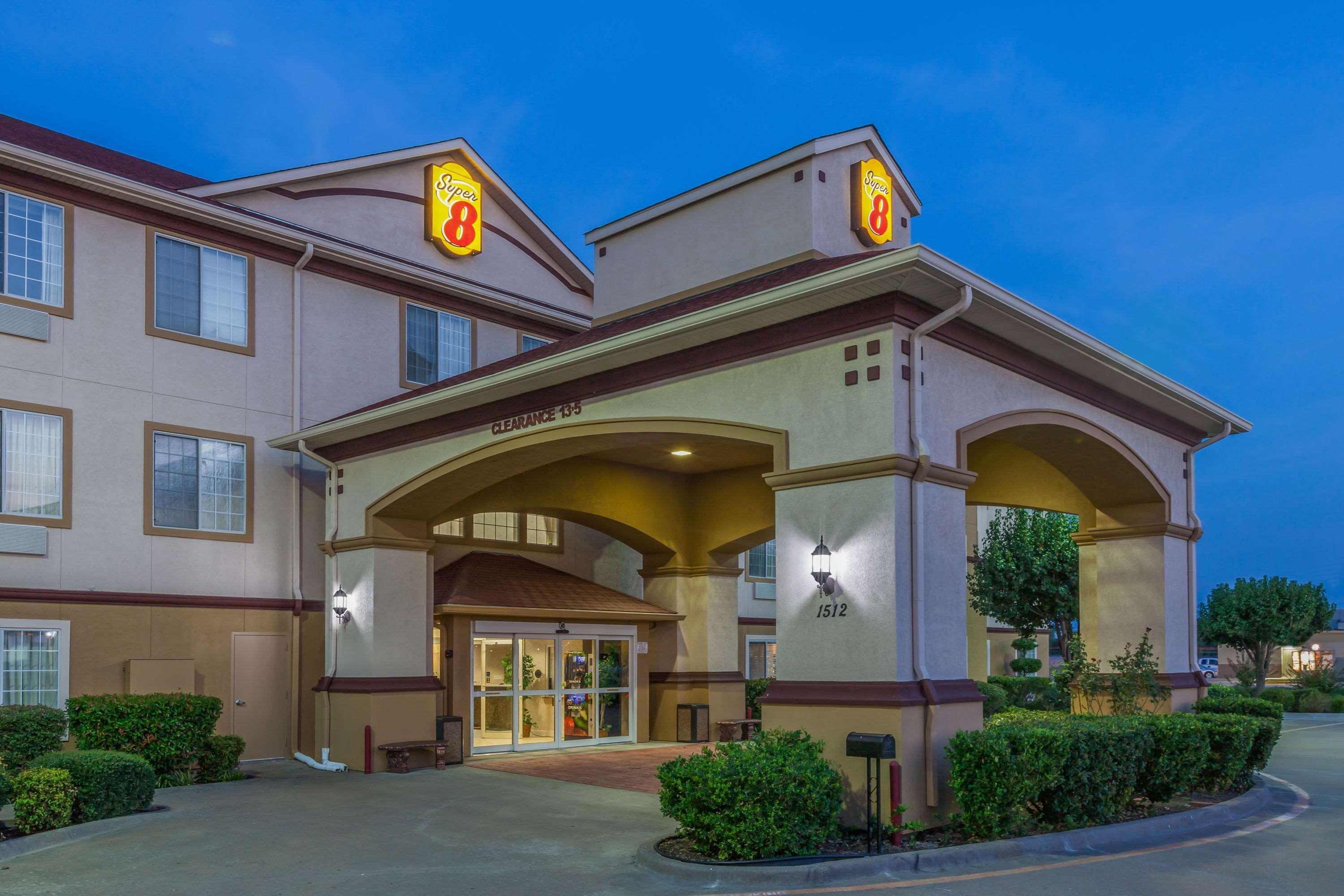 Super 8 By Wyndham Hillsboro Tx Hotel Kültér fotó